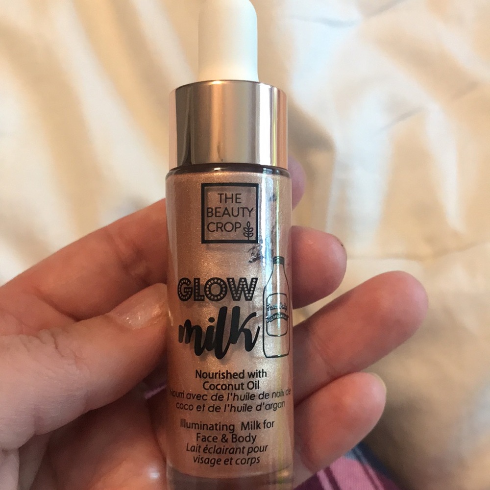 The Beauty Crop- Glow Milk- ‘Blind Date’ color- provides a gorgeous glow! - Picture 5 of 7